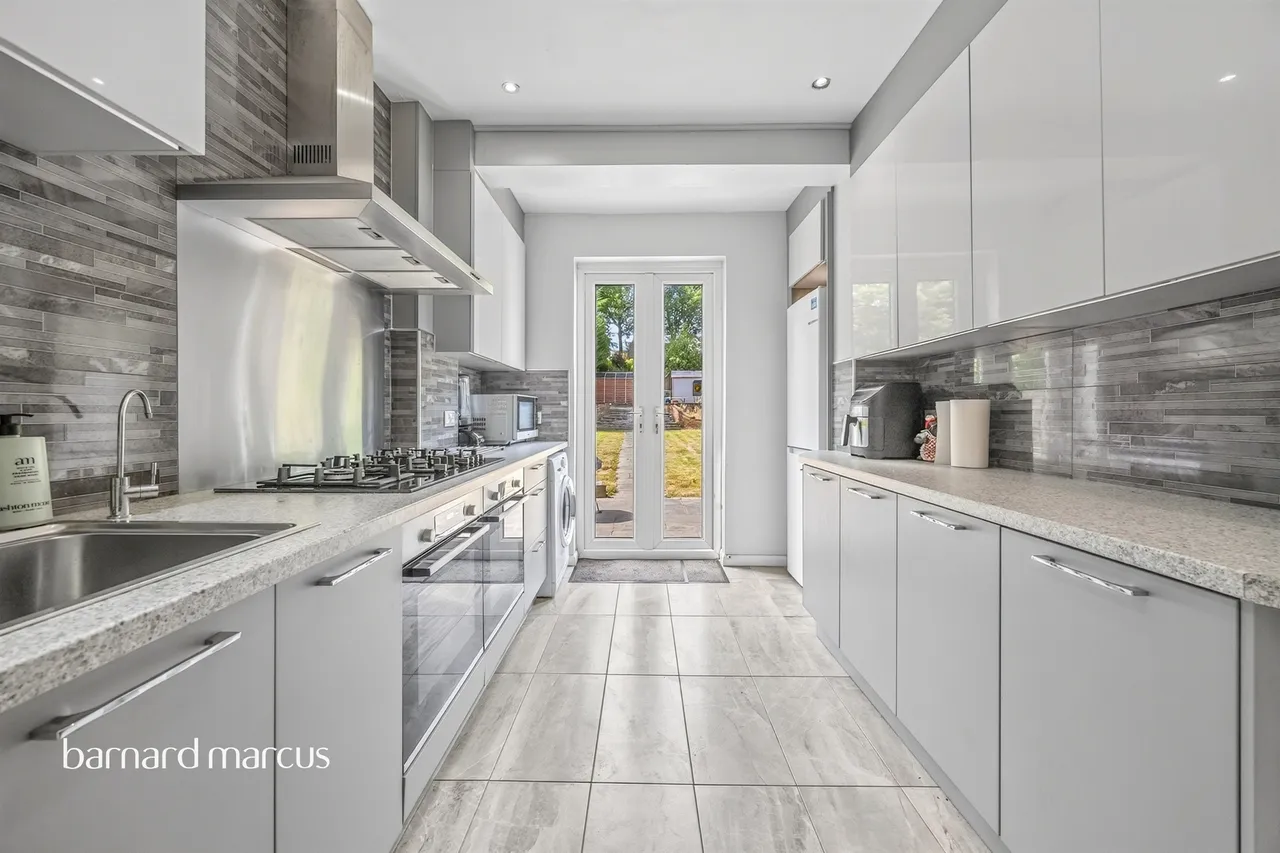 Upper Selsdon Road, South Croydon, CR2, photo 3