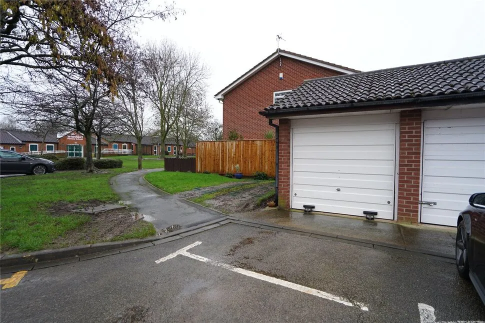 Sunningdale Green, Darlington, DL1, photo 14