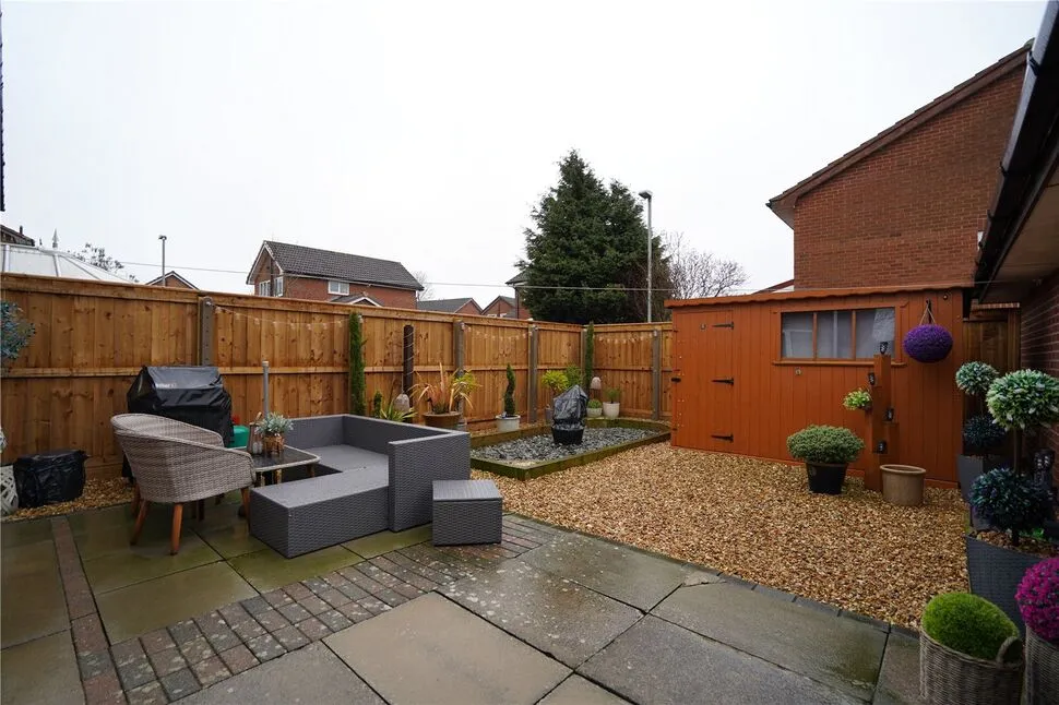 Sunningdale Green, Darlington, DL1, photo 13