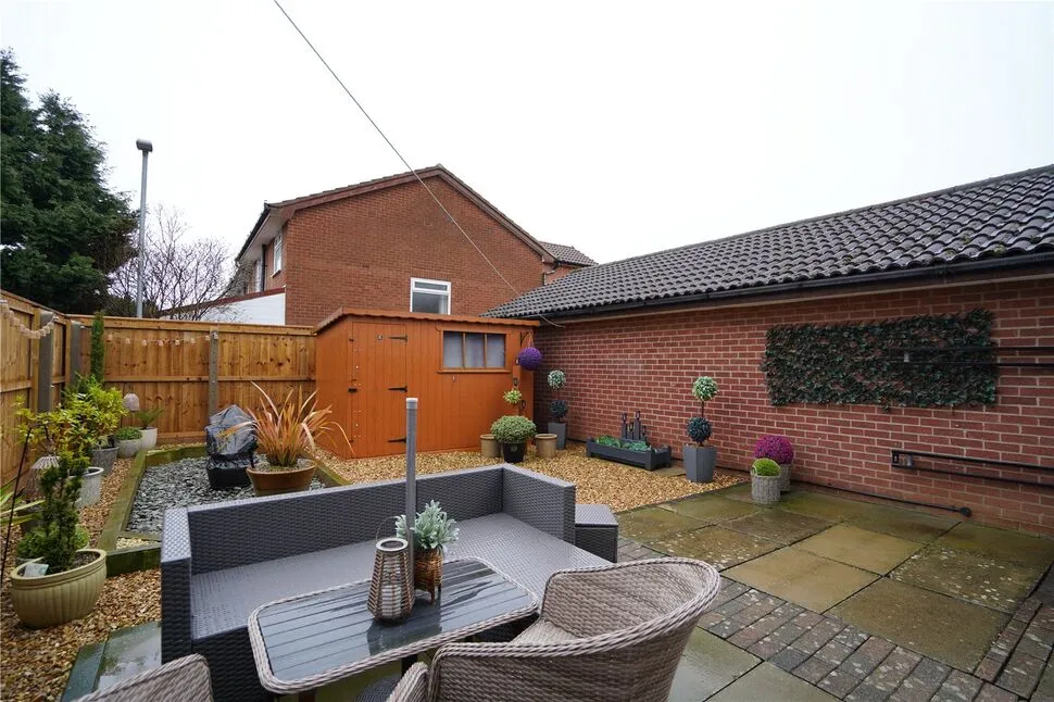 Sunningdale Green, Darlington, DL1, photo 2