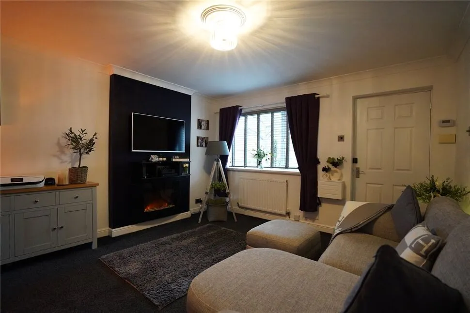 Sunningdale Green, Darlington, DL1, photo 6