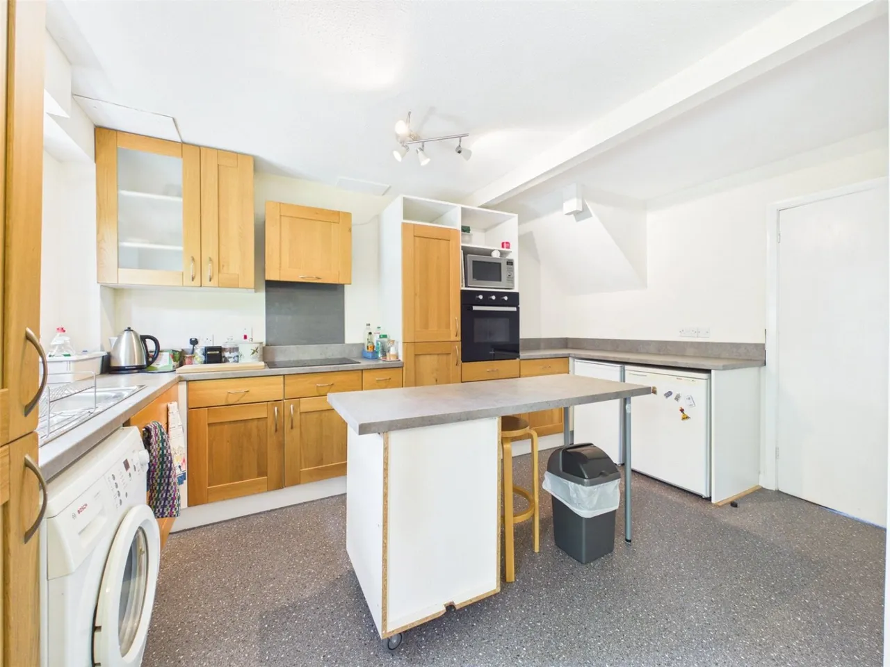 Central Avenue, New Basford, NG7, photo 10