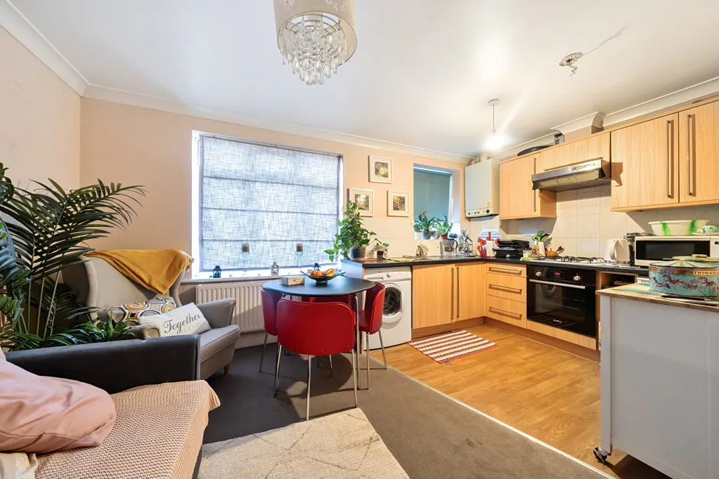 Marsh Road, Pinner, HA5, photo 5