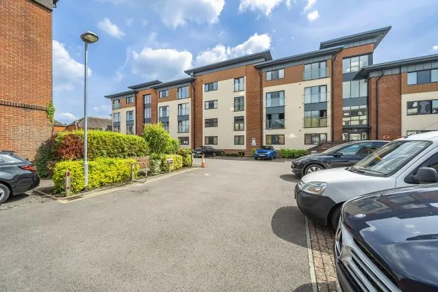 West Street, Newbury, RG14, photo 11