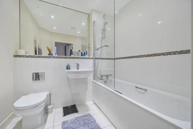 West Street, Newbury, RG14, photo 8