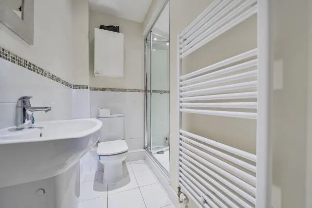 West Street, Newbury, RG14, photo 7