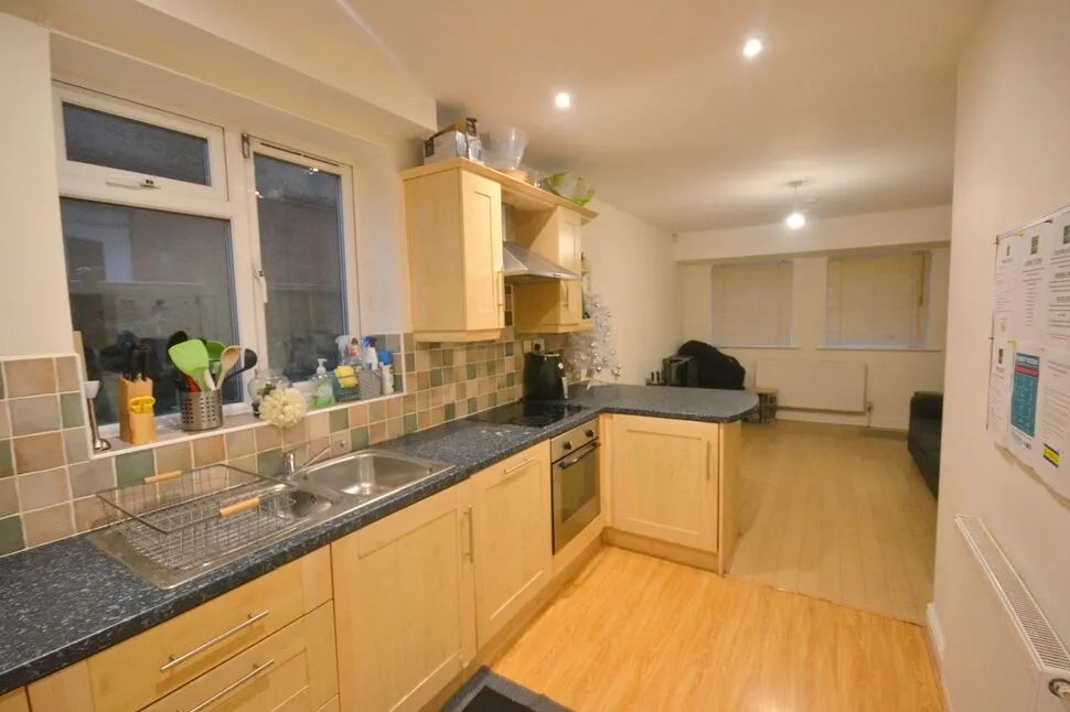 Towcester Road, Northampton, NN4, photo 4