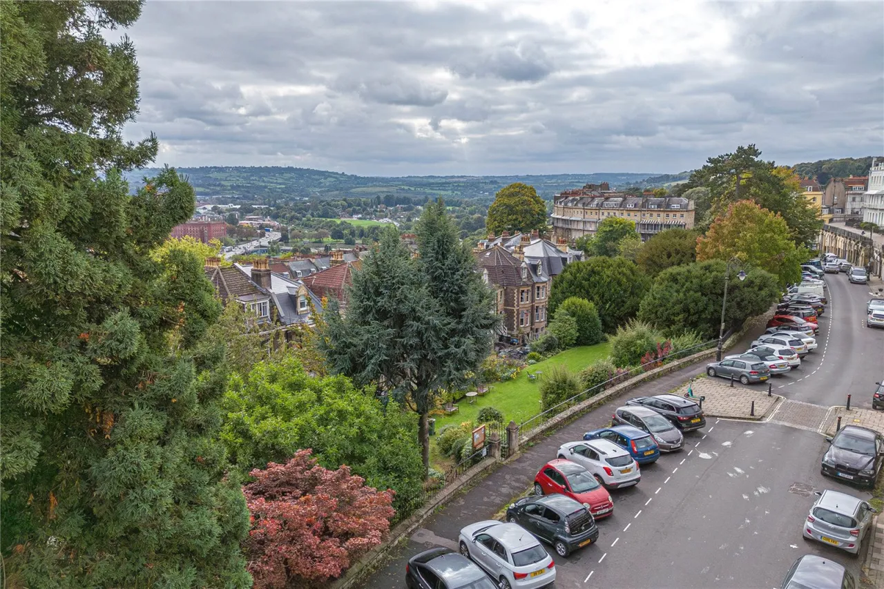 Royal York Crescent, Clifton, BS8, photo 11