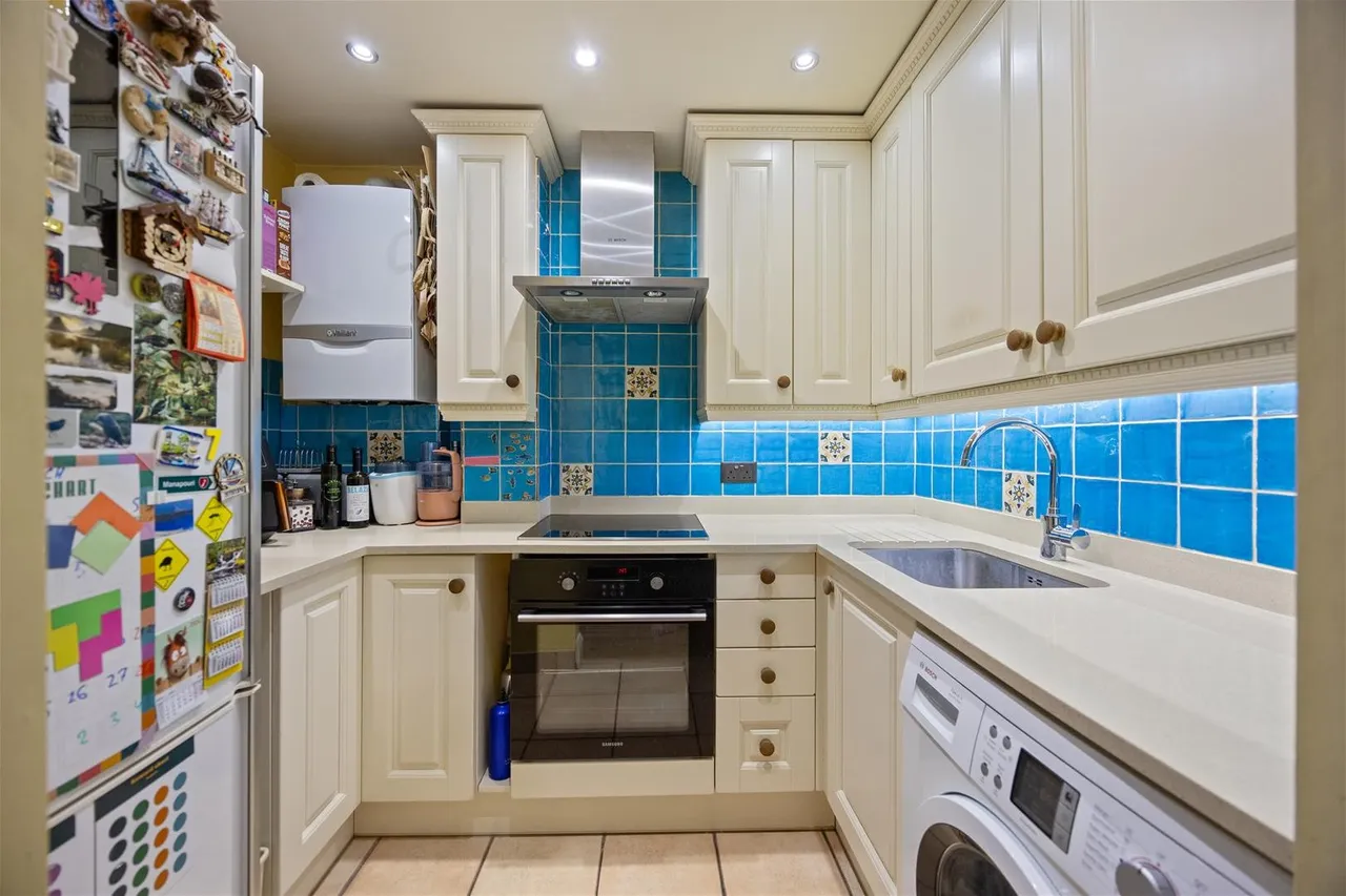 Fairhazel Gardens, London NW6 3QJ, photo 4