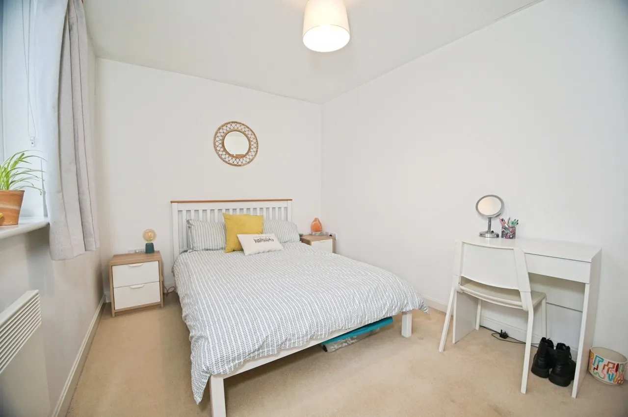 Jim Driscoll Way, Cardiff, CF11, photo 13