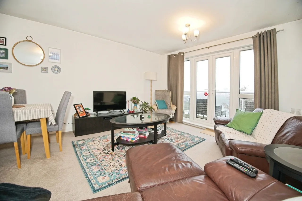 Jim Driscoll Way, Cardiff, CF11, photo 4