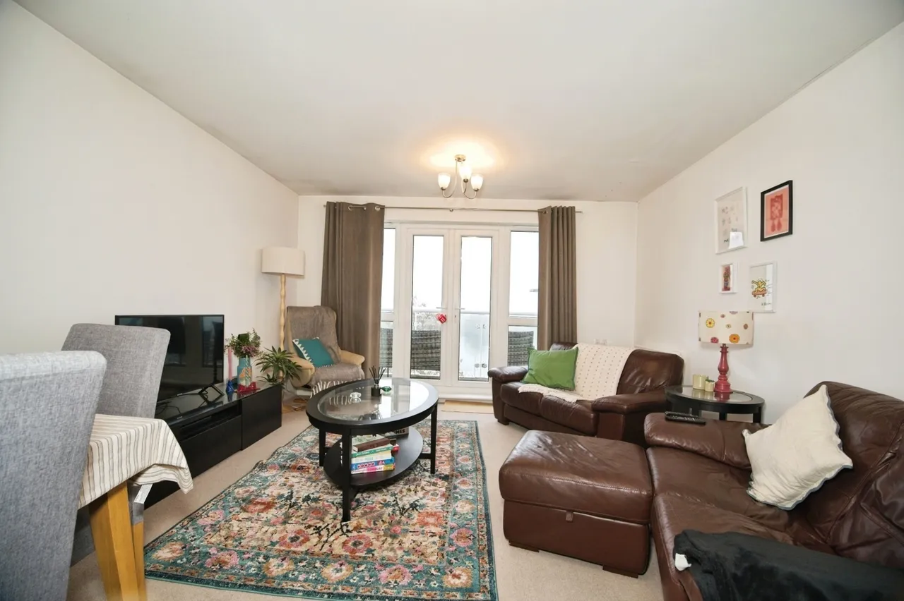 Jim Driscoll Way, Cardiff, CF11, photo 7