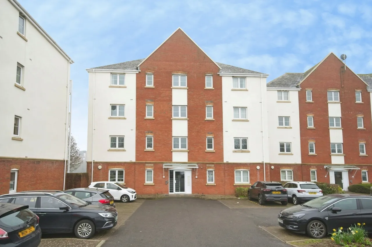 Jim Driscoll Way, Cardiff, CF11, photo 17