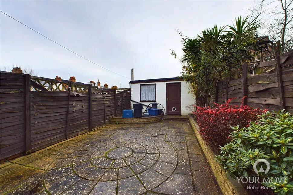 Fife Street, St James, NN5, photo 10