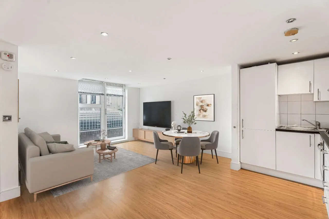 1 bed flat for sale, Sandringham Road, London, E8