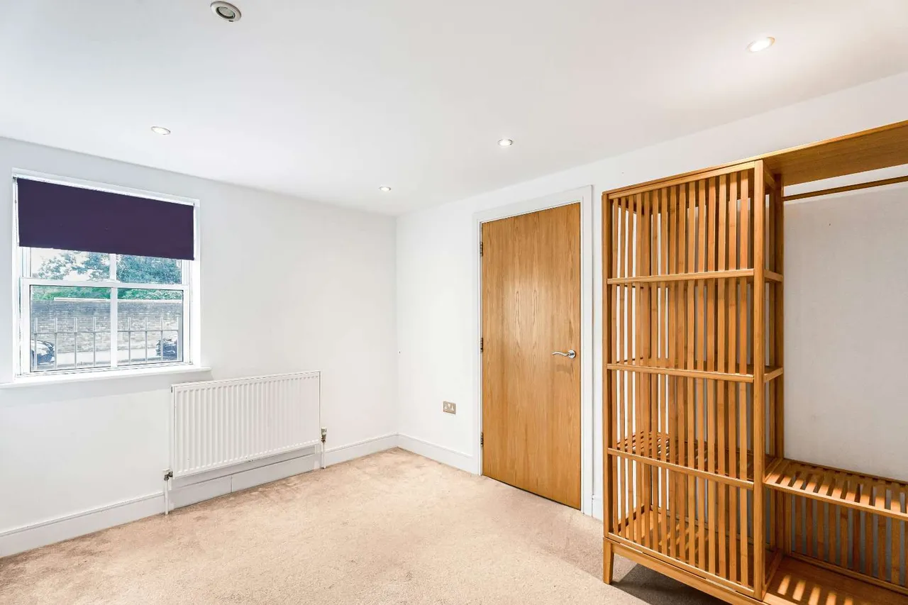 Sandringham Road, London, E8, photo 9