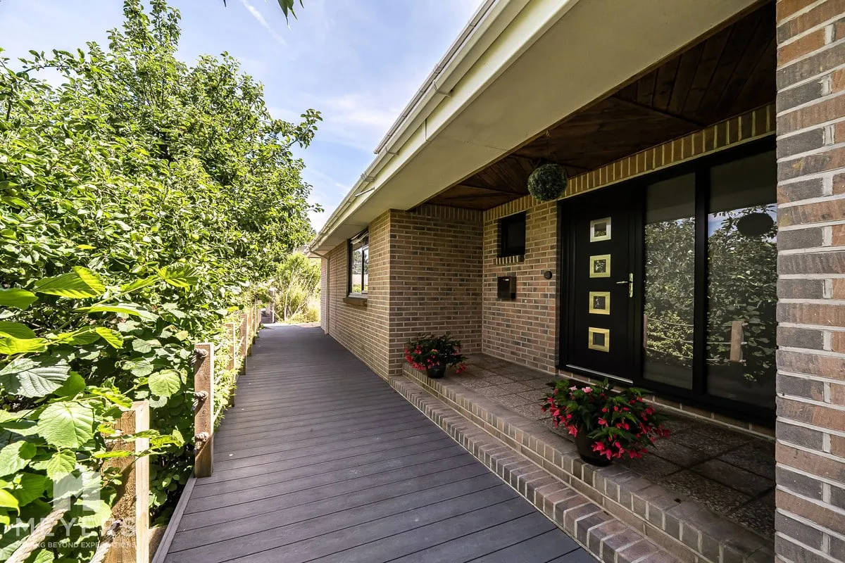 Wyatts Lane, Corfe Mullen, BH21, photo 21