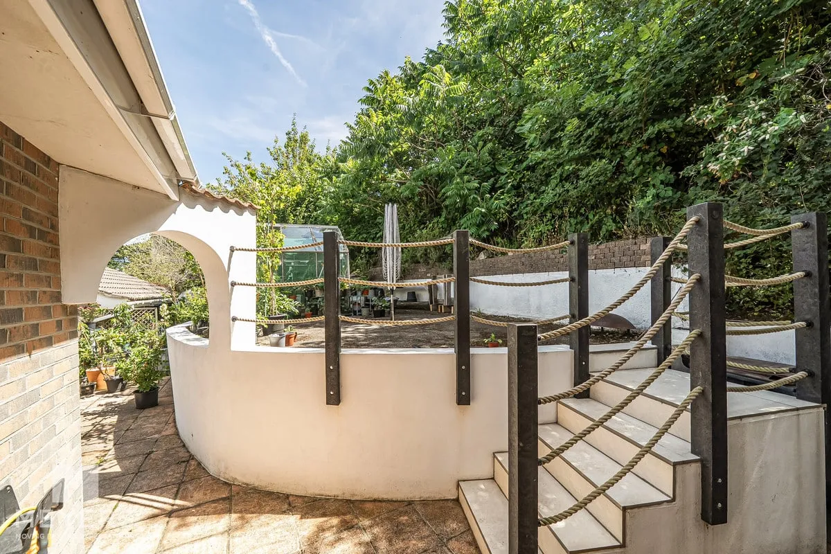 Wyatts Lane, Corfe Mullen, BH21, photo 19