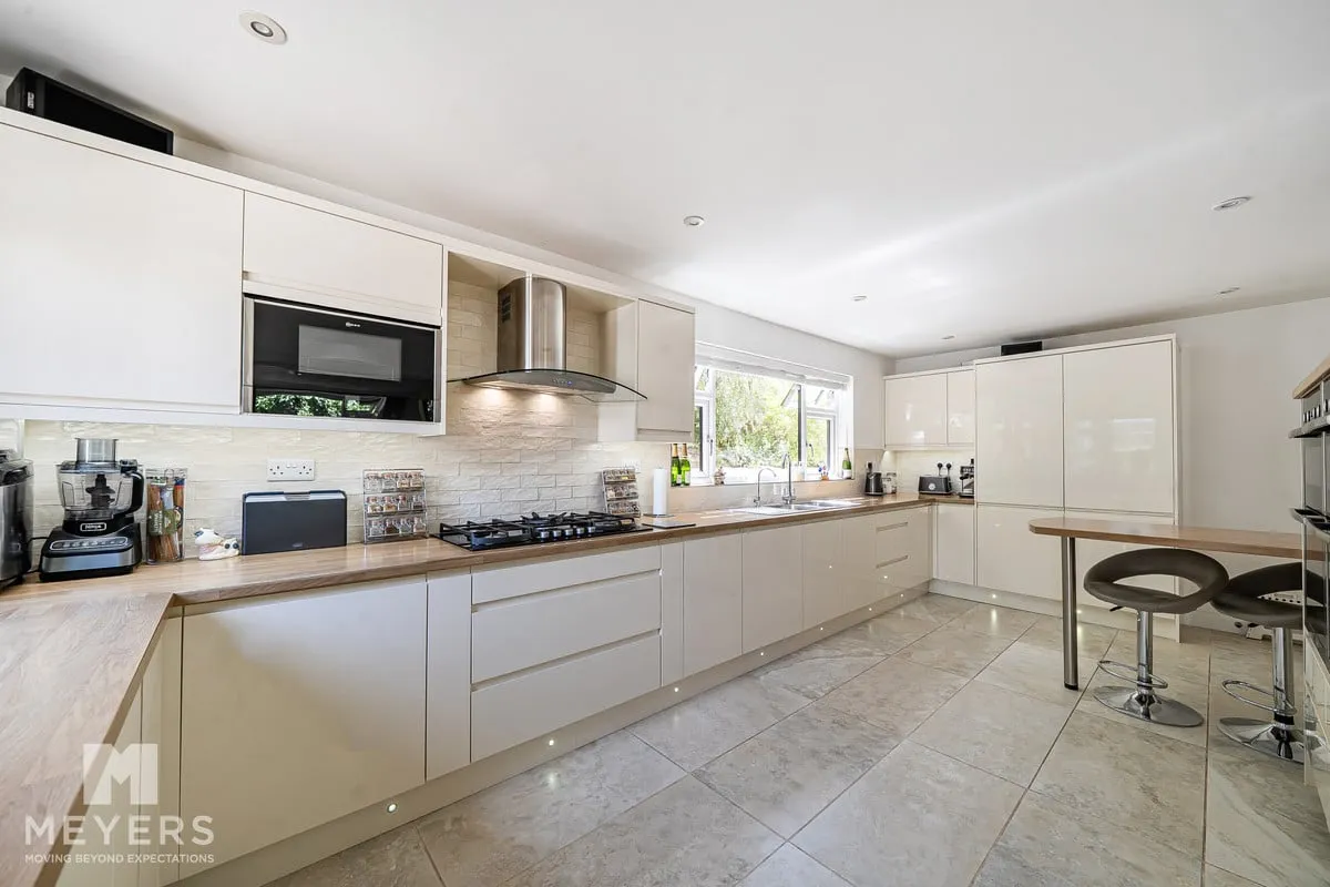Wyatts Lane, Corfe Mullen, BH21, photo 7