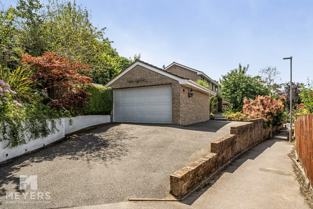 Wyatts Lane, Corfe Mullen, BH21, photo 22
