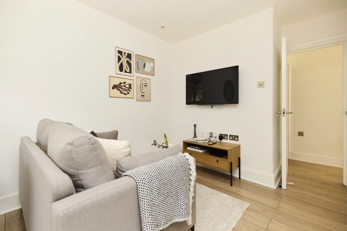 Leigham Court Road, London, SW16, photo 6
