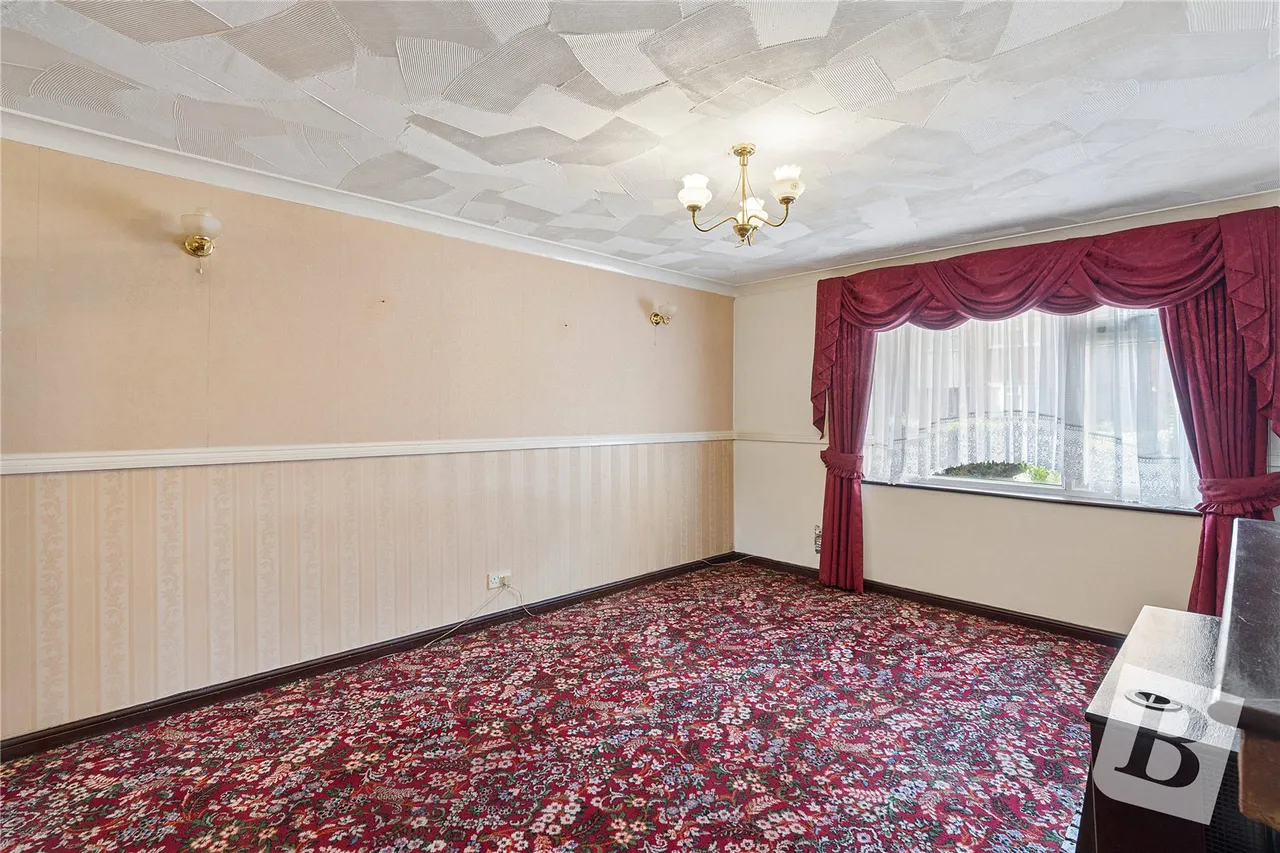 Long Lynderswood, Basildon, SS15, photo 7