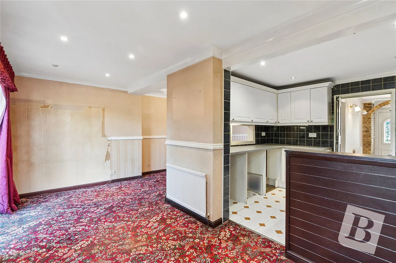 Long Lynderswood, Basildon, SS15, photo 6