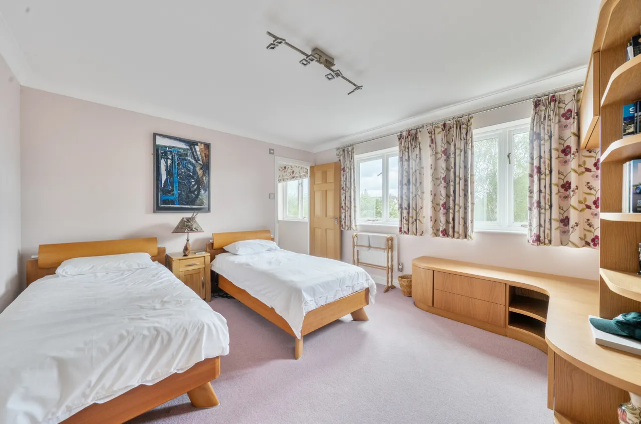 Wades Close, Marden, TN12, photo 13