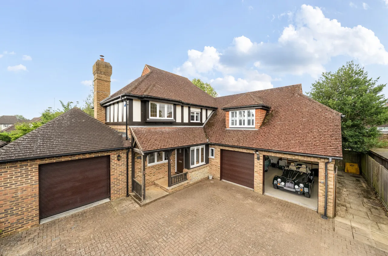 Wades Close, Marden, TN12, photo 25