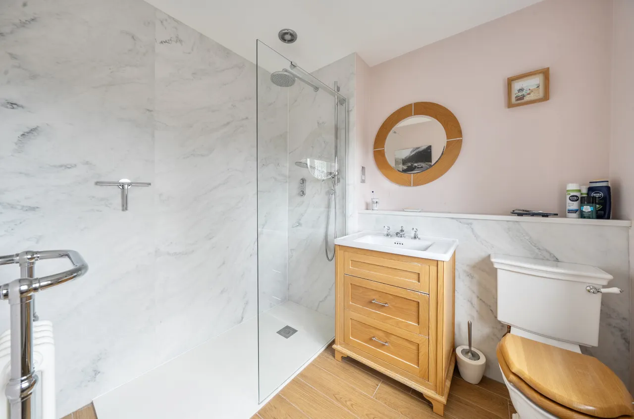 Wades Close, Marden, TN12, photo 15