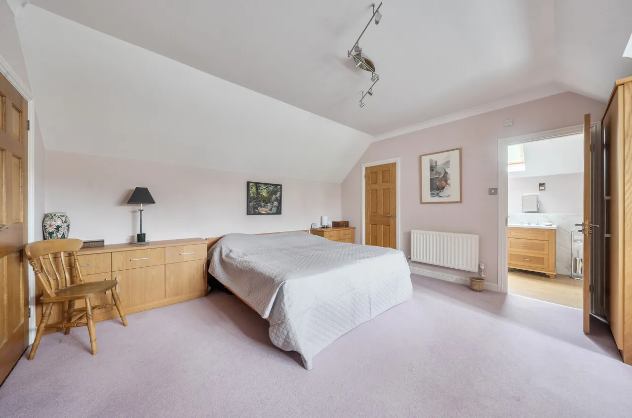 Wades Close, Marden, TN12, photo 11