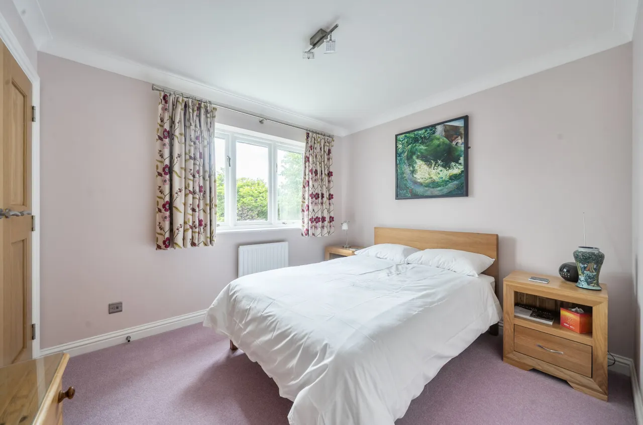 Wades Close, Marden, TN12, photo 12
