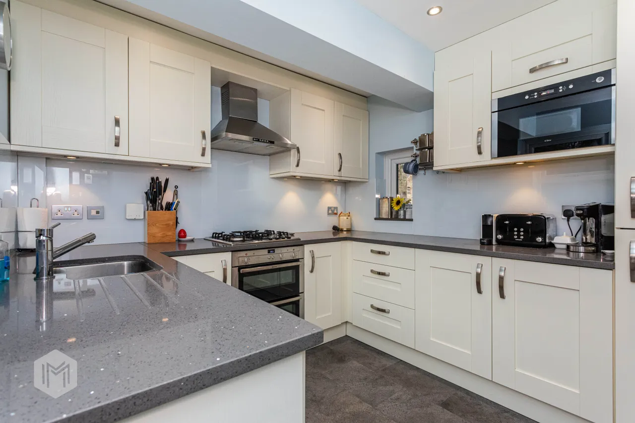 Hardcastle Close, Bolton, BL2 4NR, photo 6