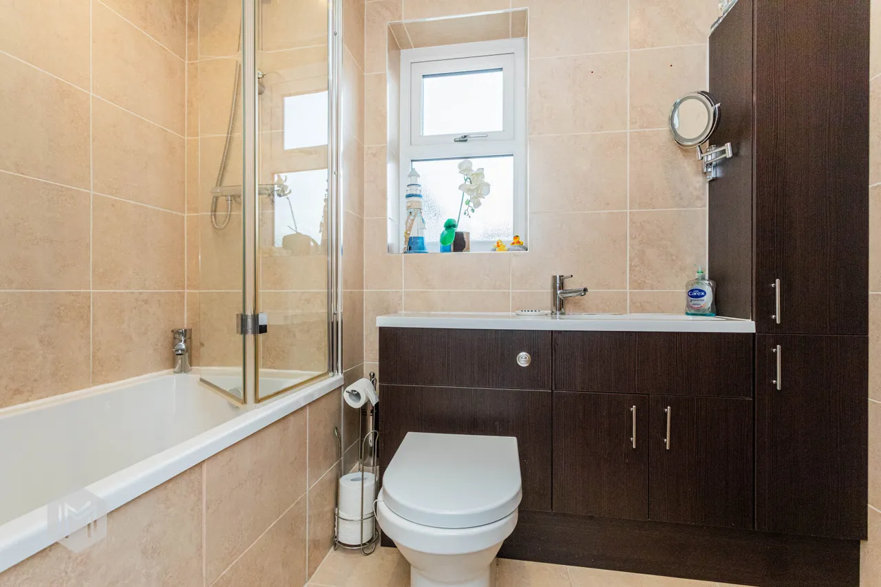 Hardcastle Close, Bolton, BL2 4NR, photo 17