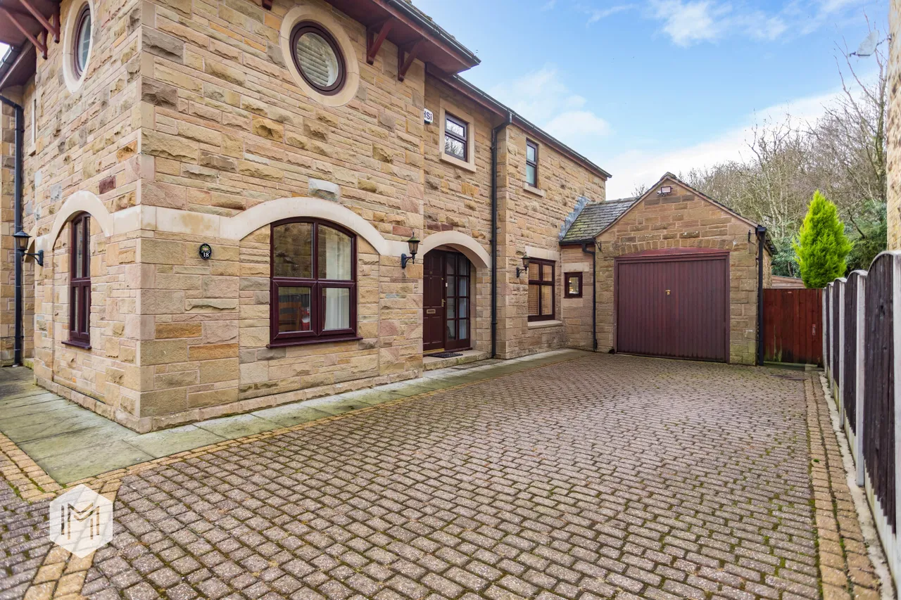 3 bed house for sale — Hardcastle Close, Bolton, BL2 4NR
