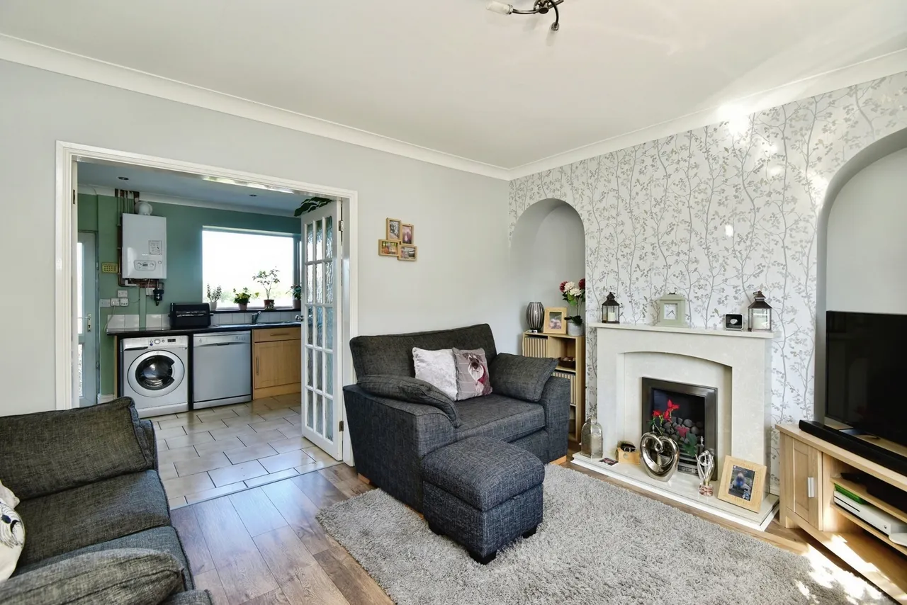 Baggott Place, Newcastle, Staffordshire, ST5, photo 2
