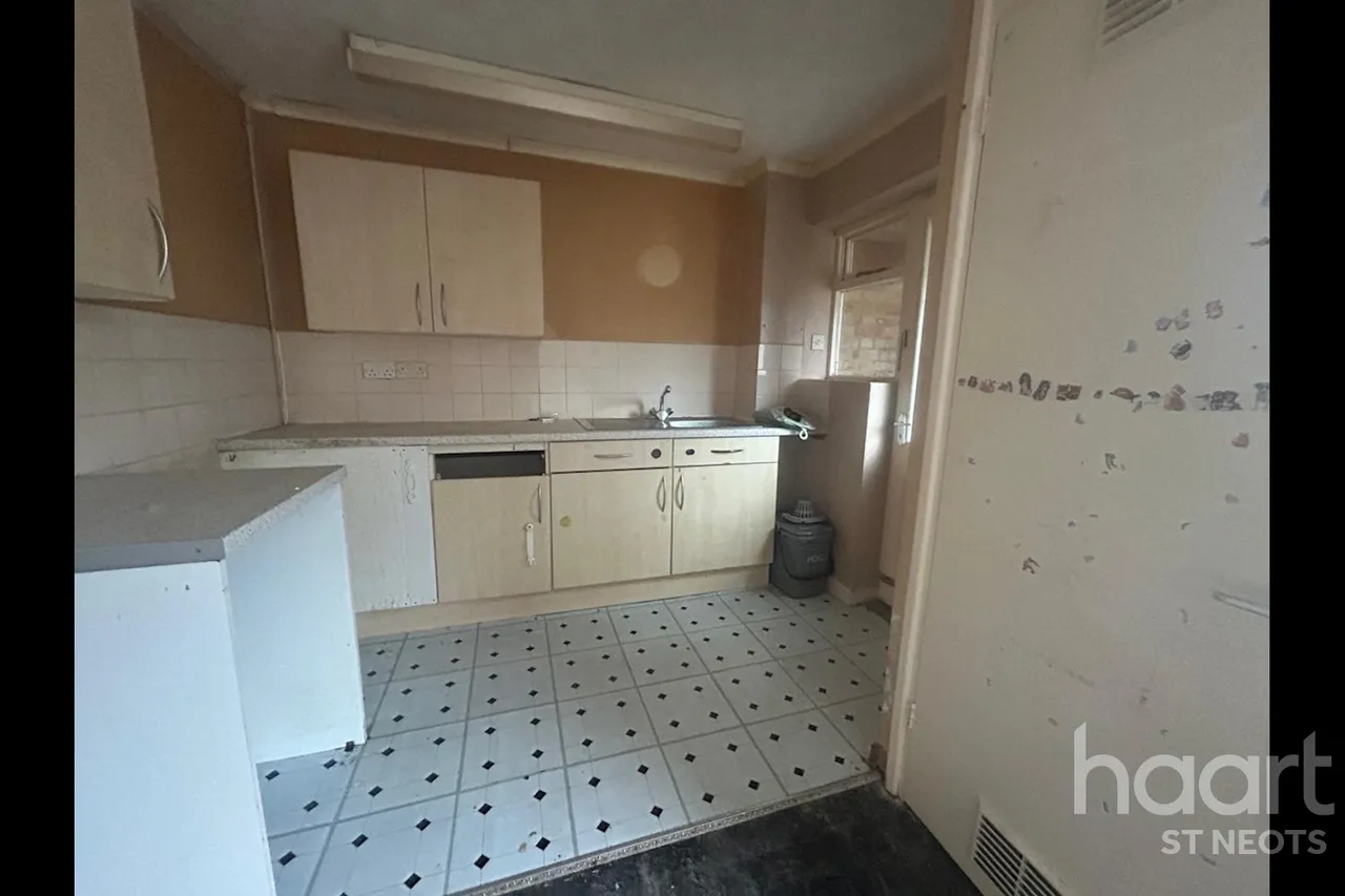 Avenue Road, Huntingdon, PE29, photo 6