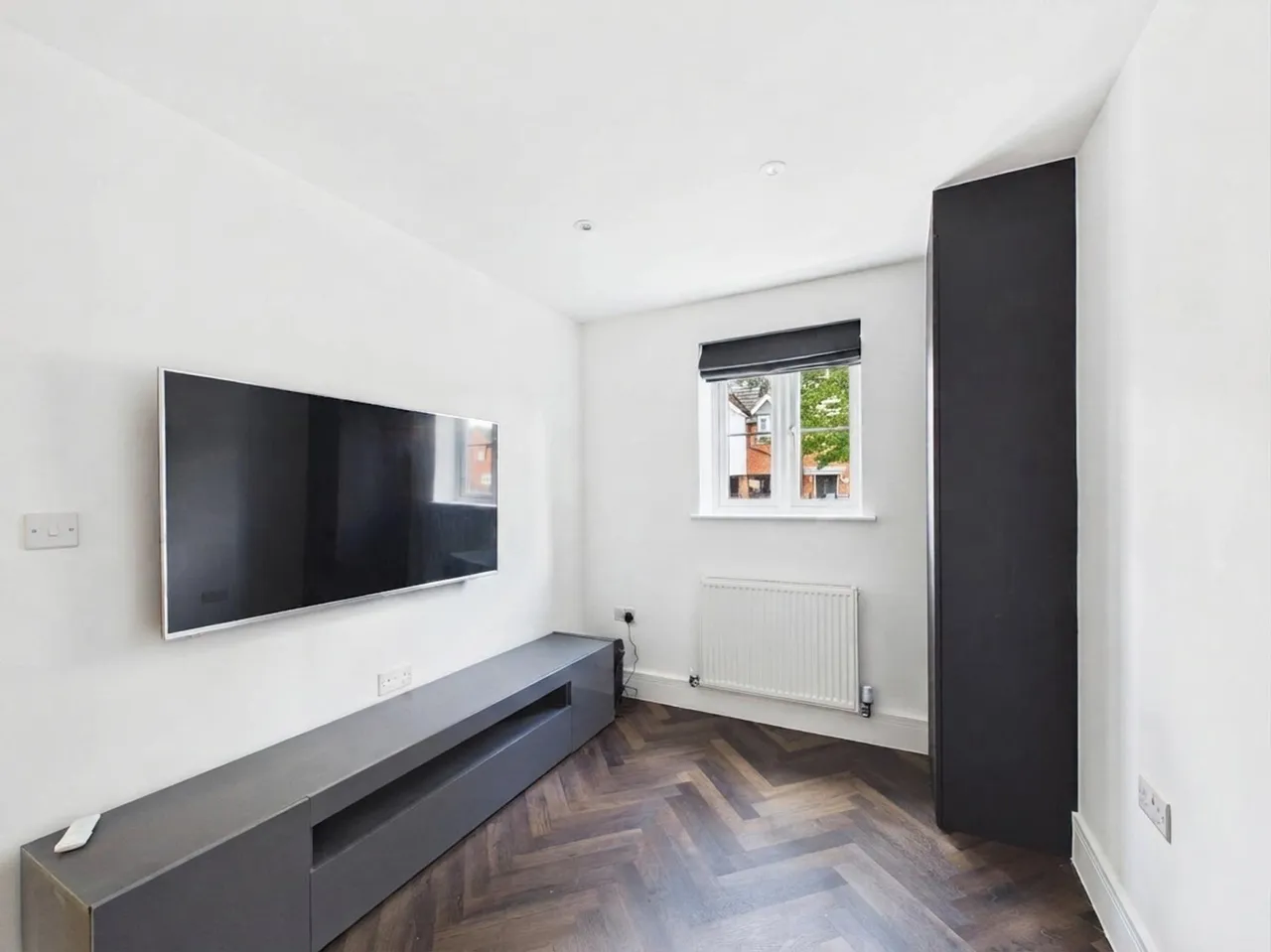 Ashmead Road, Bedford, MK41 7, photo 9