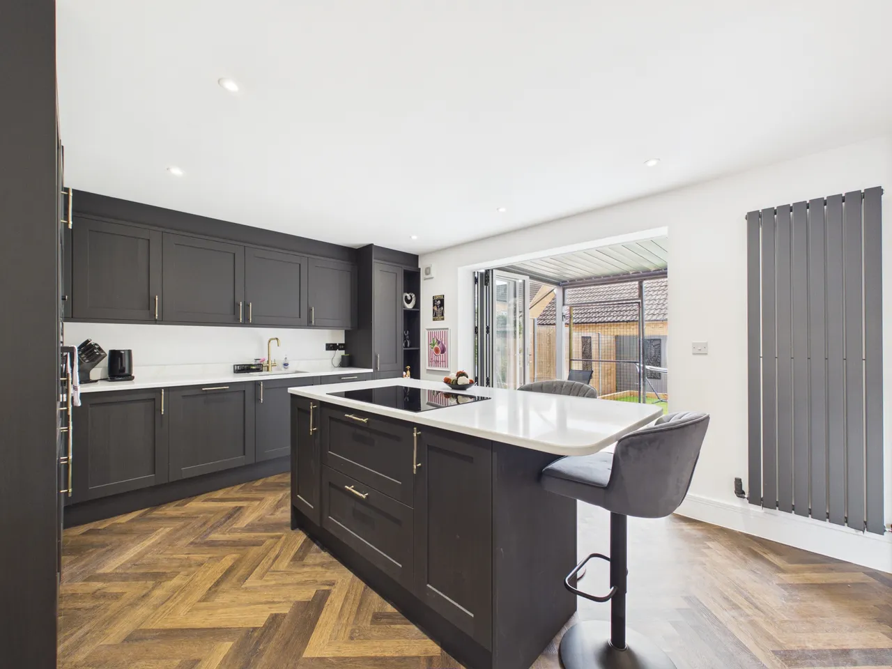 4 bed house for sale — Ashmead Road, Bedford, MK41 7