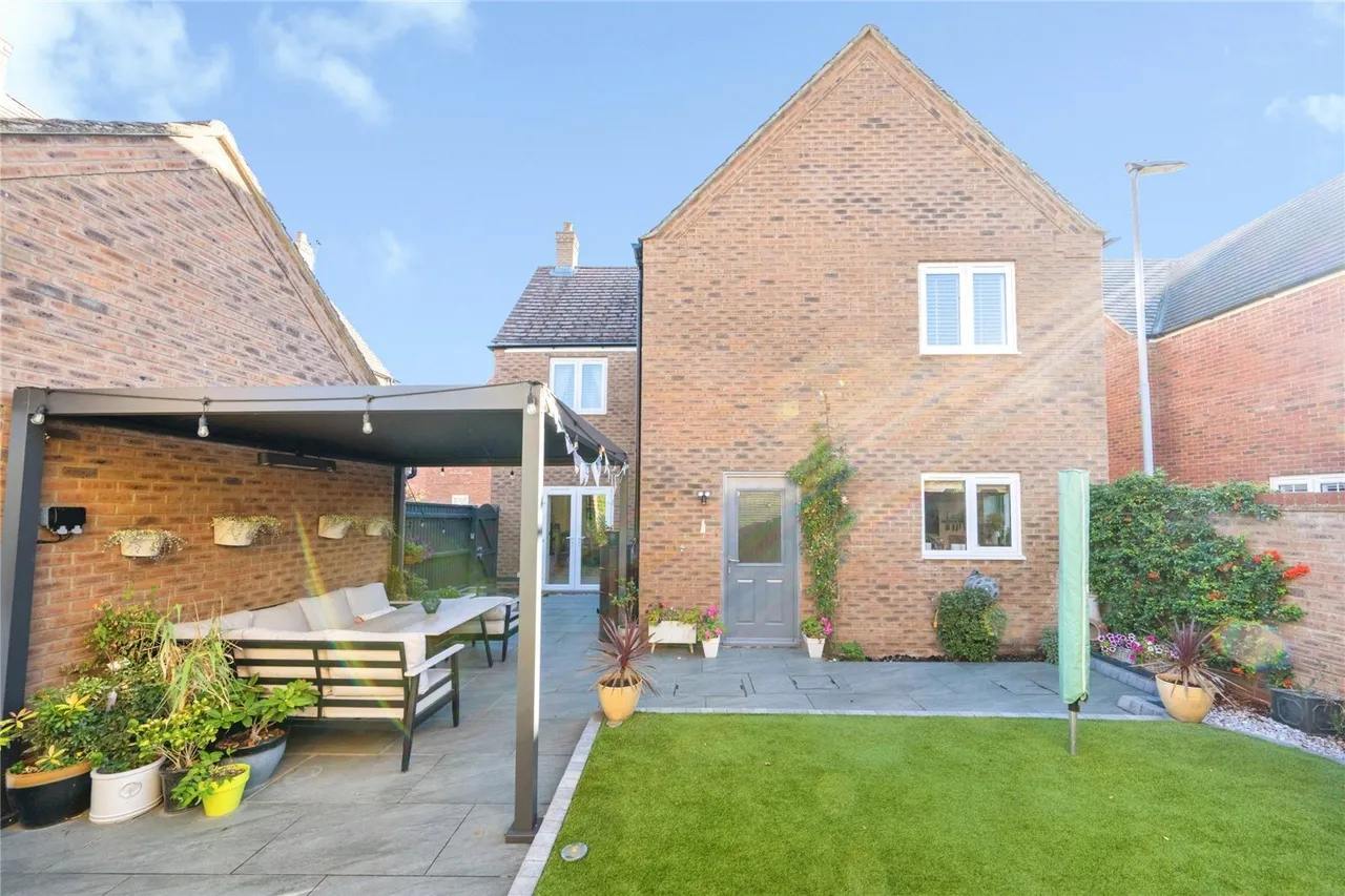 Grebe Drive, Leighton Buzzard, LU7, photo 24