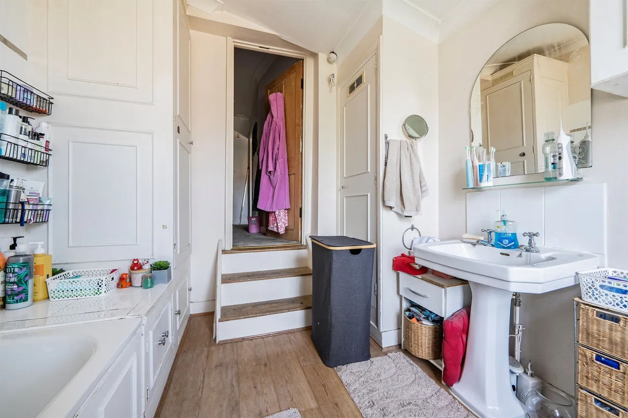 Merton Road, Enfield, EN2, photo 12