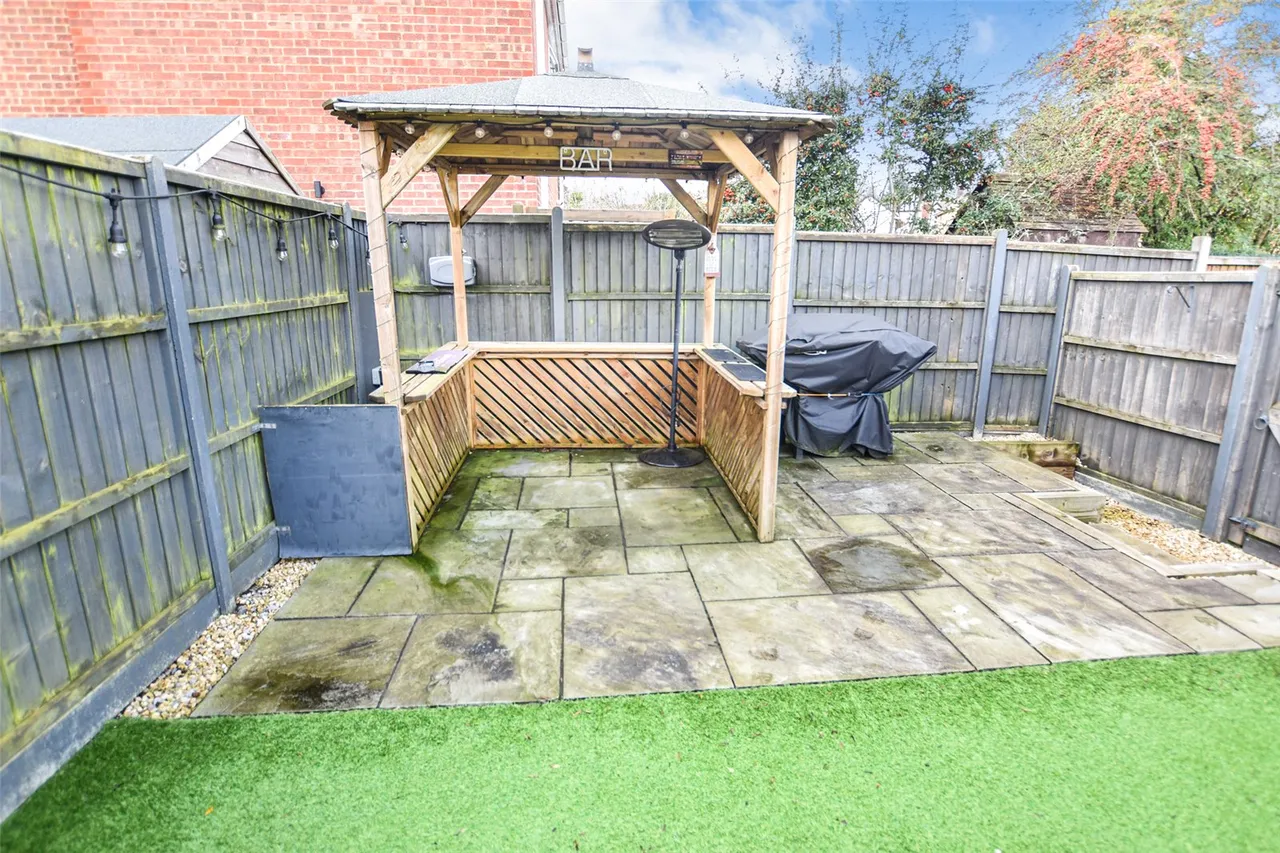 Woburn Avenue, Farnborough, Hampshire, GU14 7EQ, photo 15