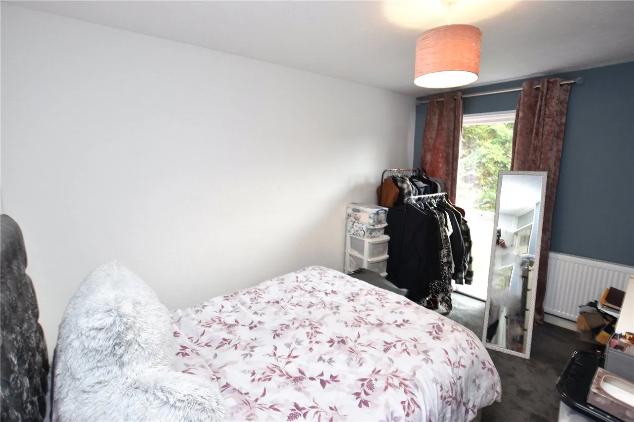 Woburn Avenue, Farnborough, Hampshire, GU14 7EQ, photo 10
