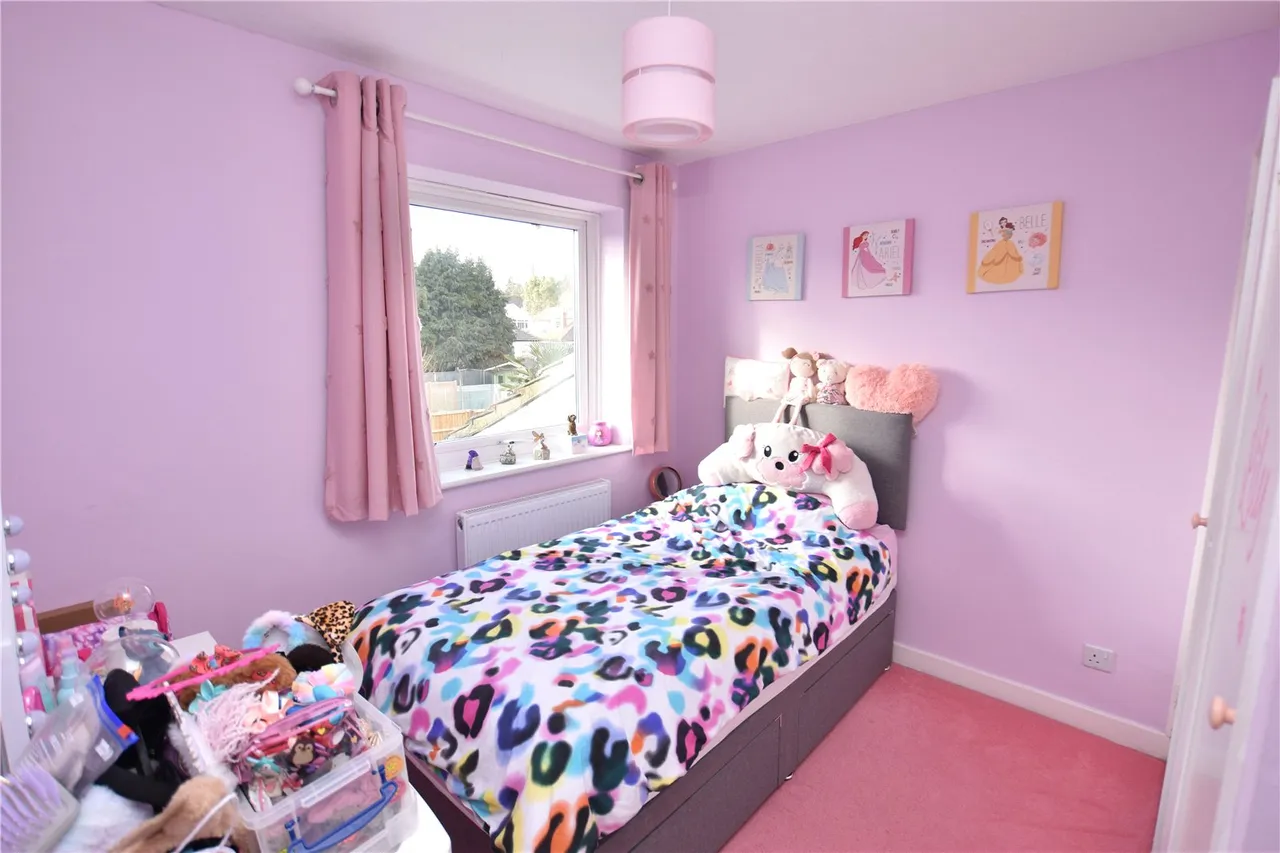 Woburn Avenue, Farnborough, Hampshire, GU14 7EQ, photo 12