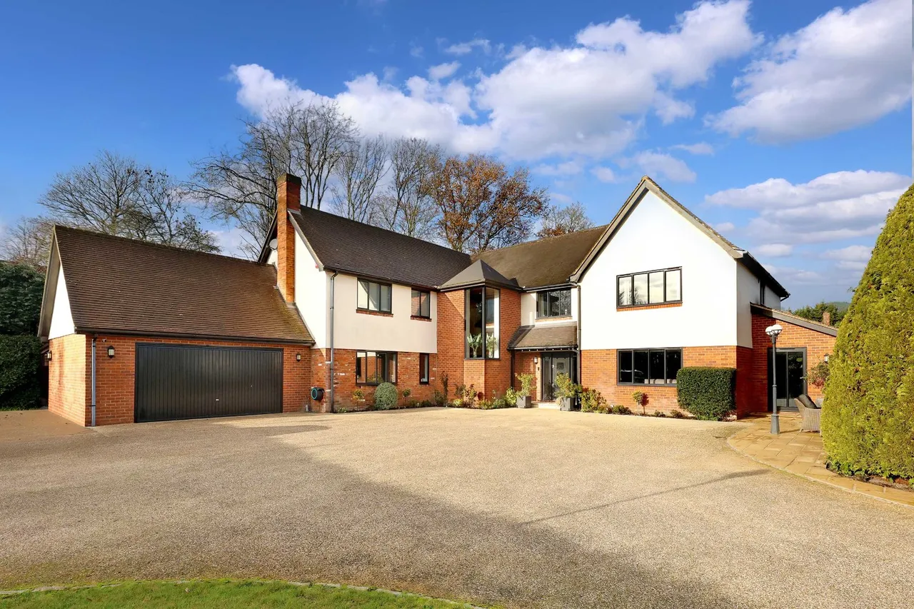 5 bed house for sale, Disraeli Park, Beaconsfield, HP9