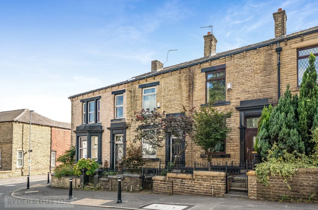 Rochdale Road, Shaw, OL2, photo 20