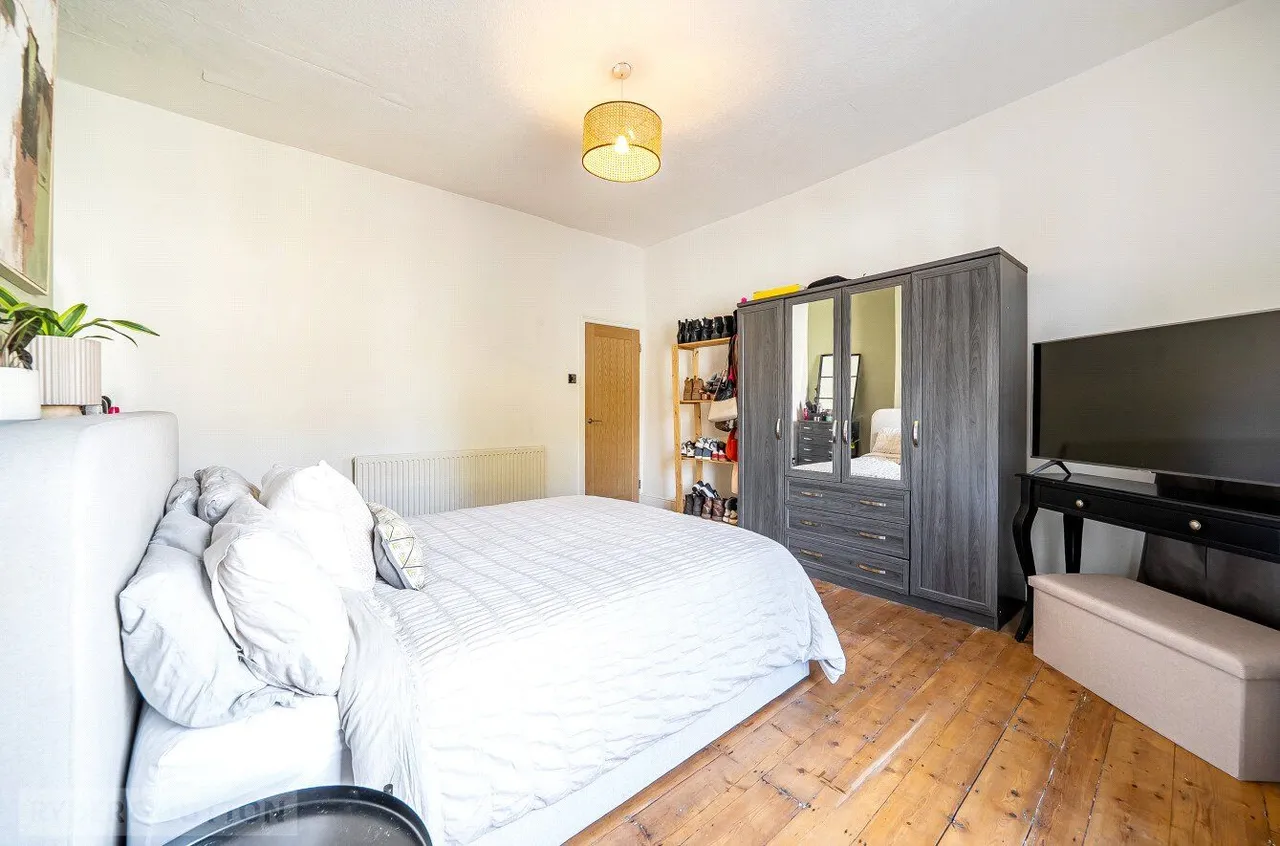 Rochdale Road, Shaw, OL2, photo 10