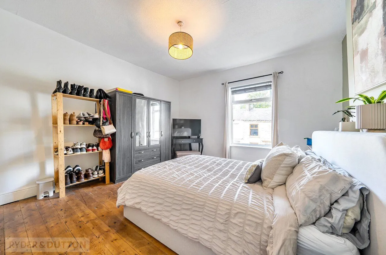 Rochdale Road, Shaw, OL2, photo 14