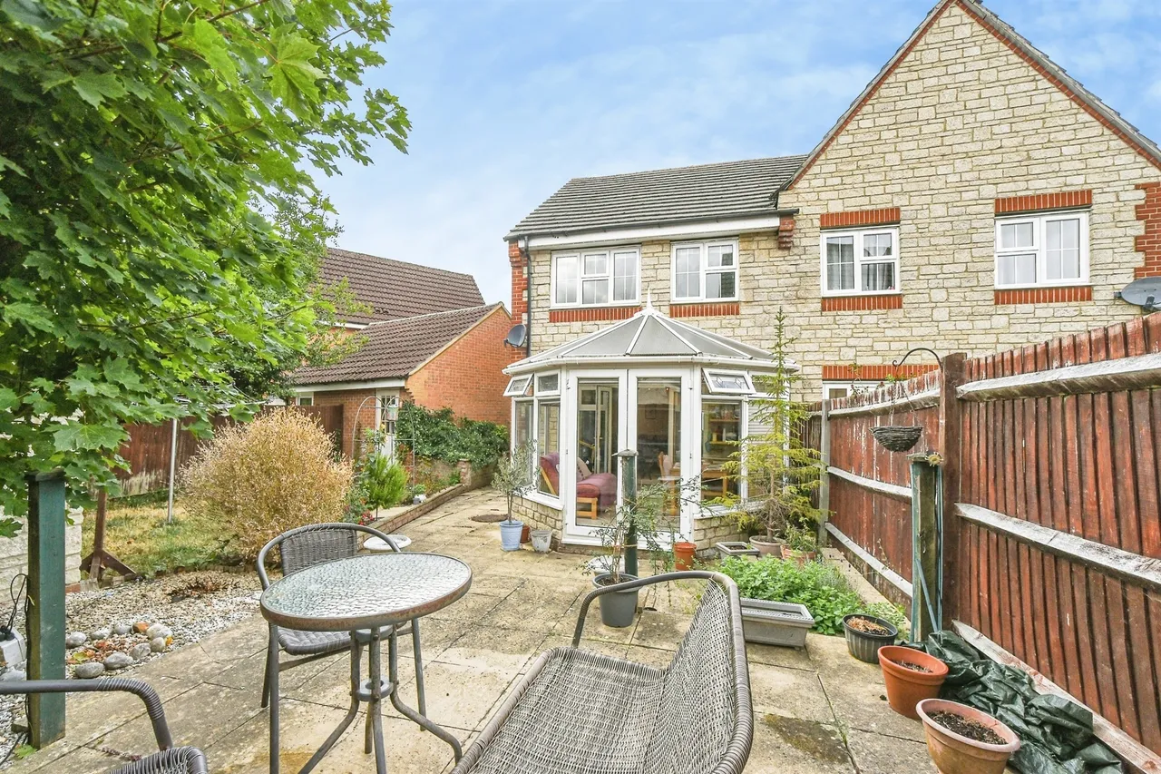 Century Close, Faringdon, SN7, photo 13