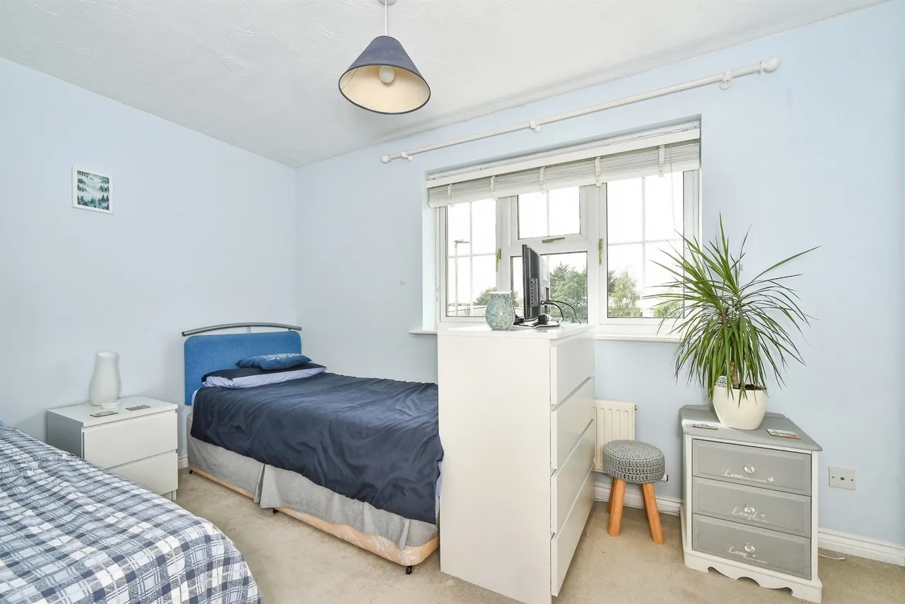 Century Close, Faringdon, SN7, photo 11